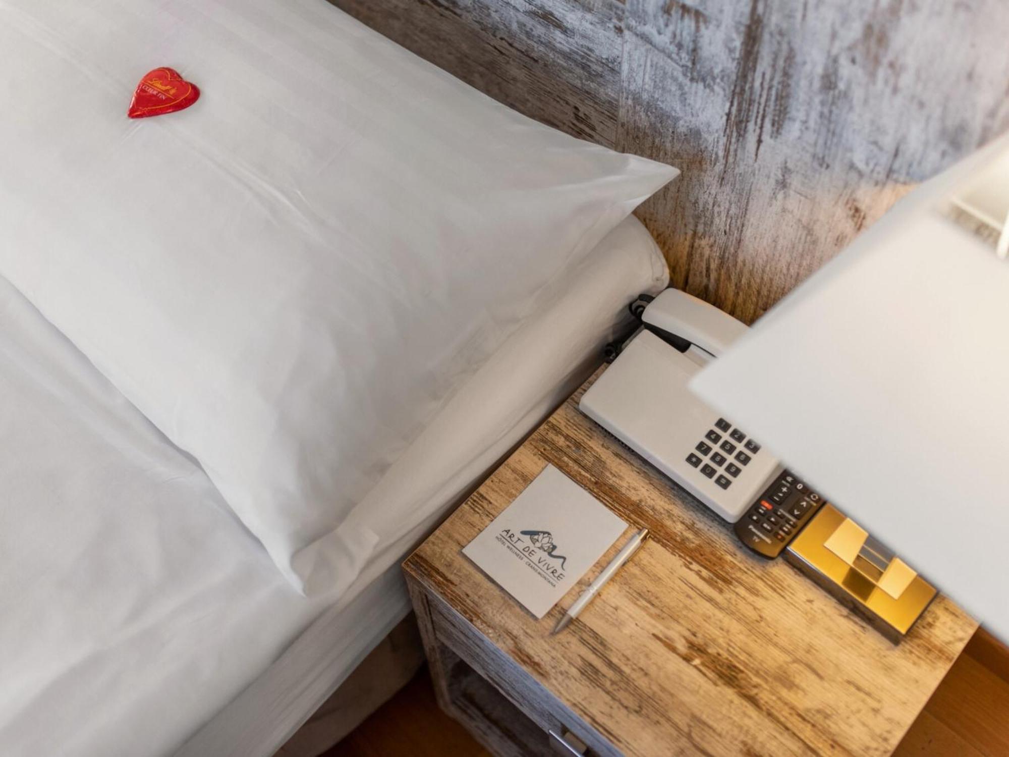 Boutique Hotel Art De Vivre & Spa Crans-Montana Bagian luar foto